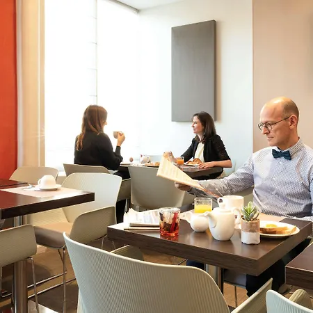 Hotel Mercure Centre Brotteaux 4*