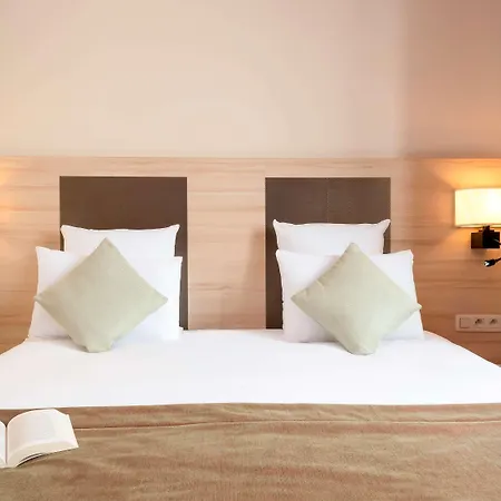 Hotel Mercure Centre Brotteaux 4*